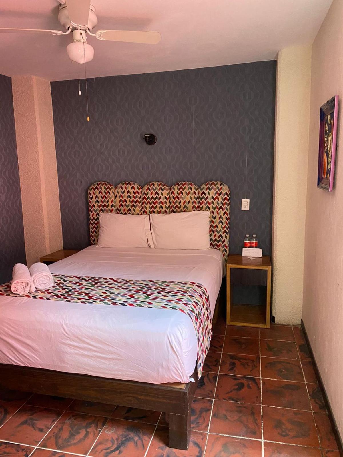 Hotel Flamingos Гвадалахара Экстерьер фото